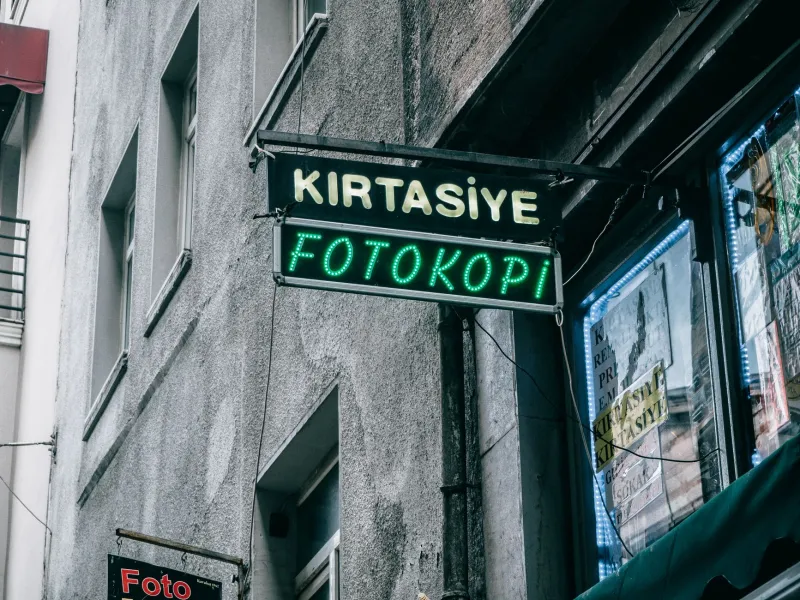 No Prescription, No Turkish, 2 AM: A Survival Guide for American Travelers Navigating Istanbul's After-Hours Pharmacies